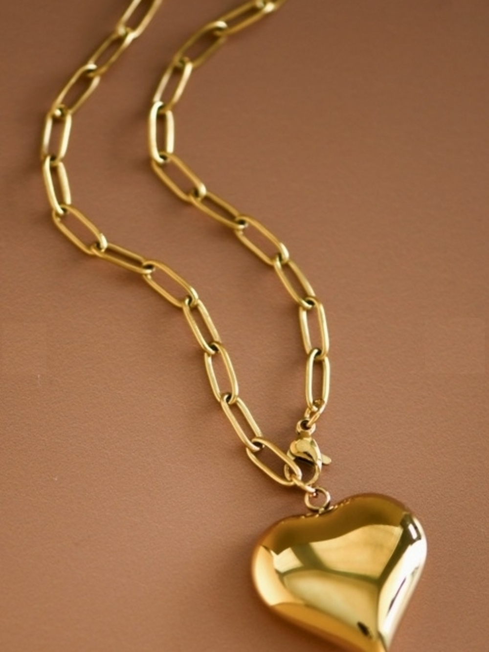 Gold Heart Pendant Chain Necklace - Gold